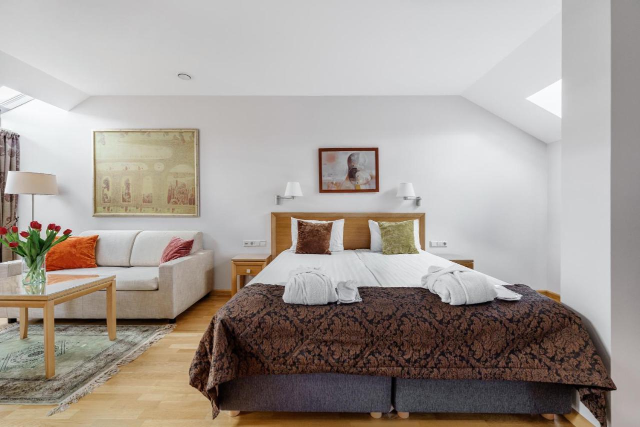 Euterpe Hotel Κλαϊπέντα Εξωτερικό φωτογραφία