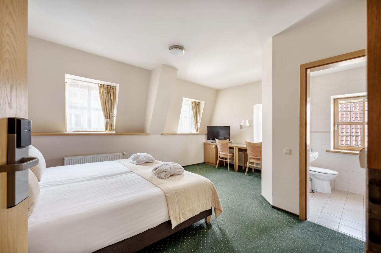 Euterpe Hotel Κλαϊπέντα Εξωτερικό φωτογραφία