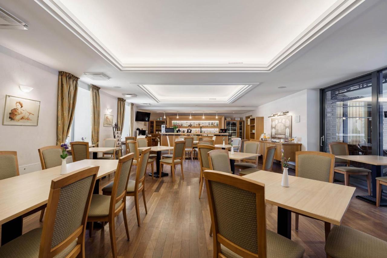 Euterpe Hotel Κλαϊπέντα Εξωτερικό φωτογραφία