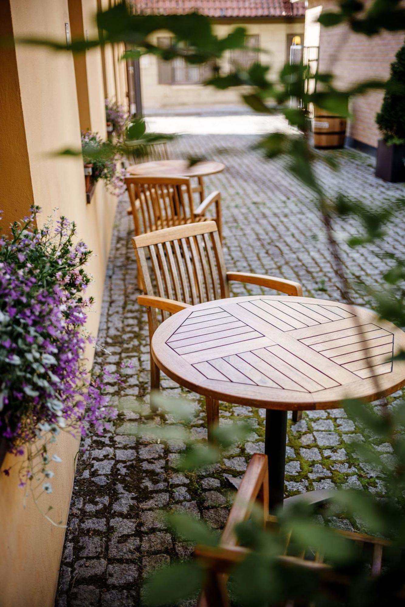 Euterpe Hotel Κλαϊπέντα Εξωτερικό φωτογραφία